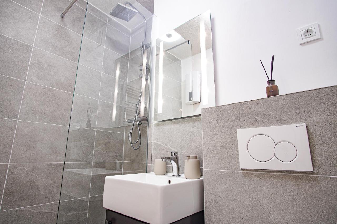 Homefy Feel-Good Apartment - Own Parking, Balcony And Garden Ессен Екстер'єр фото